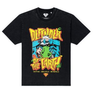 Superman™ "Defender of the Earth" – Vintage Crewneck Tee