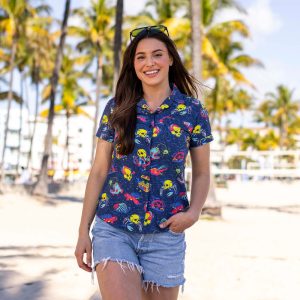 What Lies Beneath – Women's Stretch Seersucker Short Sleeve Shirt
