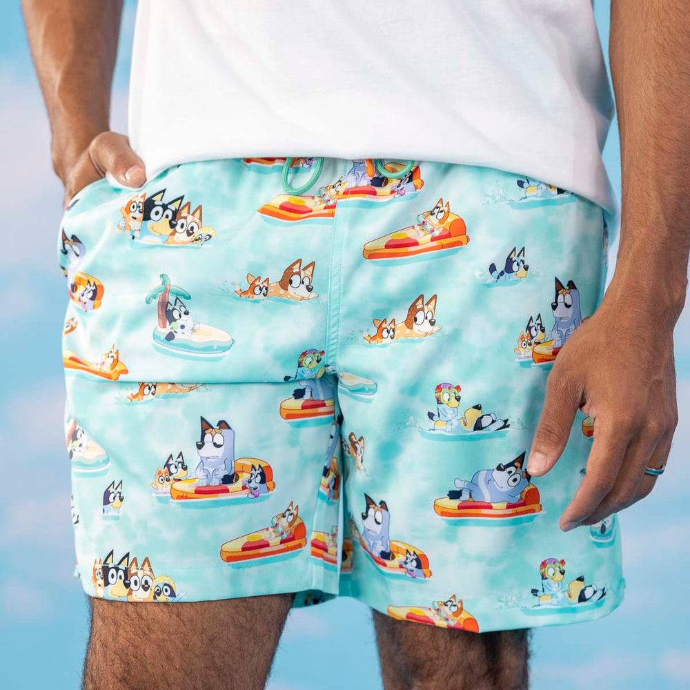Bluey "Everybody in the Pool" – Hybrid Shorts